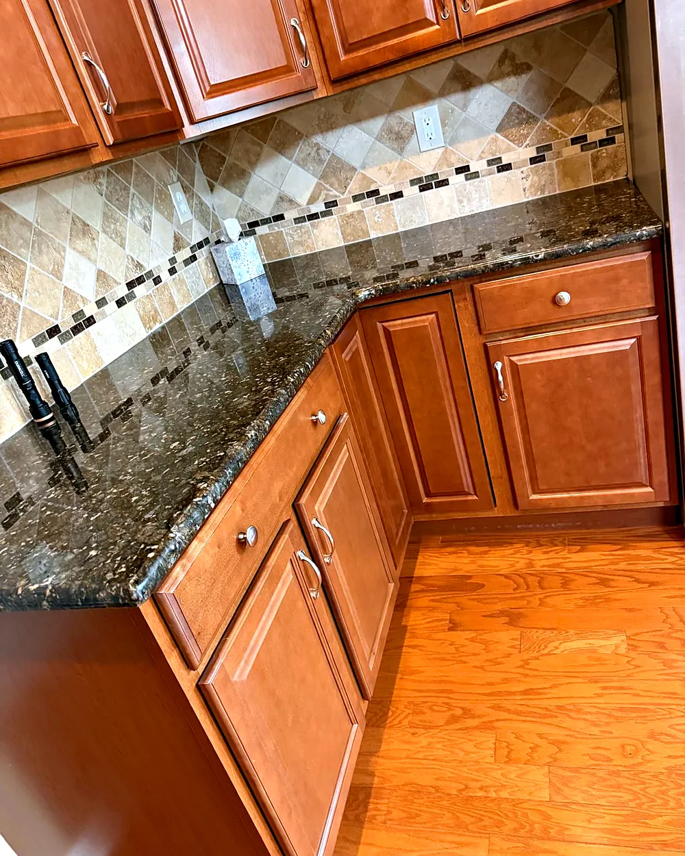 Granite kitchen counter and cabinets, house cleaning in Kinnelon, NJ